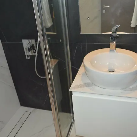 Luxurous Comfort With Sea View Appartement Larnaca