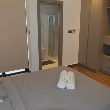 Luxurous Comfort With Sea View Appartement *